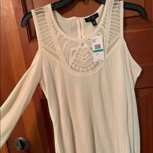 Jessica Simpson Cold Shoulder top